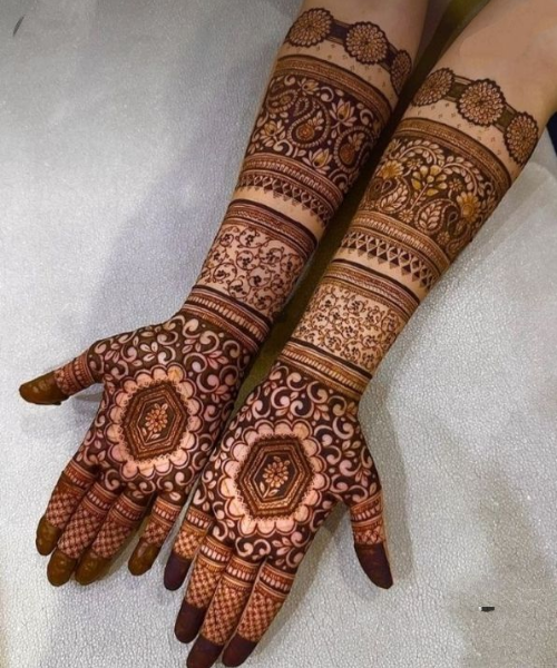 Vey Nature Inspired Mehndi Design with vines, leaves and flowers
