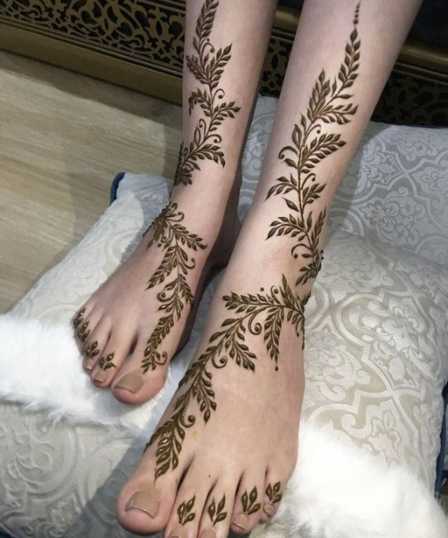 Arabic Mehndi with Leaves