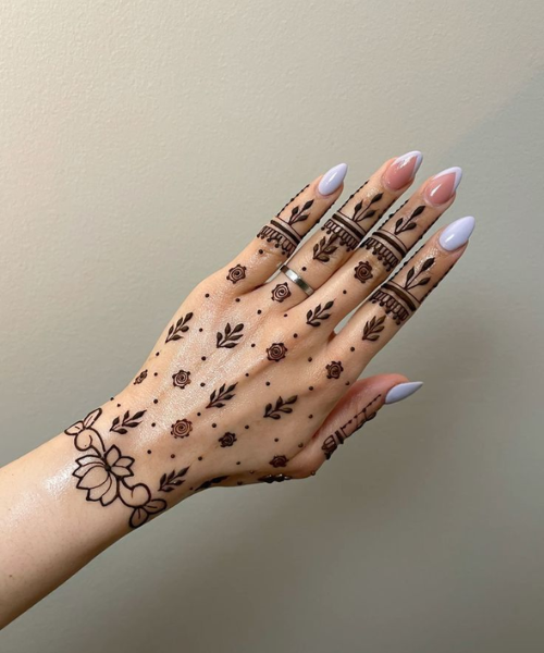 Minimal Arabic Mehndi with Floral Touch