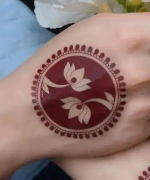 Lotus motif inside the circle