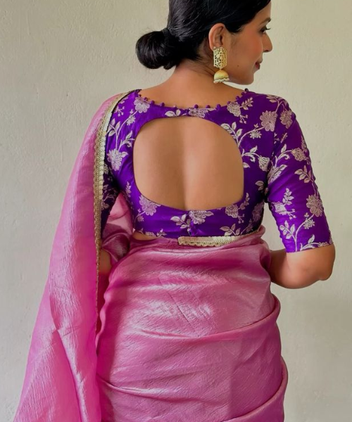 Elegant Circle Cut-out Brocade Back Design