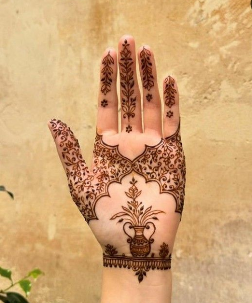 Elegant Vase Mehndi