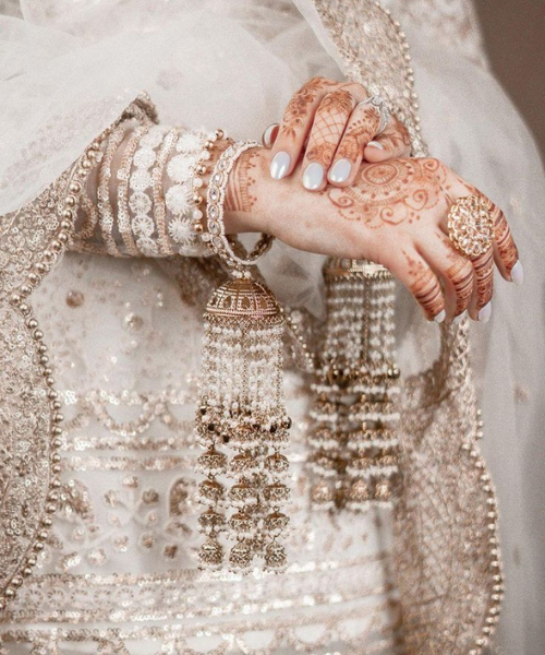 Dome-Shaped Rose Gold Kalire with Pearl Strings