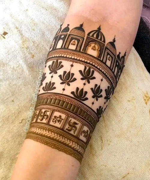 Grand Temple-Inspired Bracelet Mehndi Design