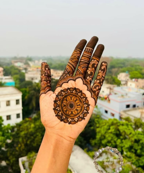 Center Circle Wali Classy Mehndi