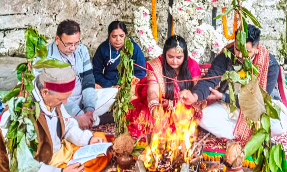 Rituals at Triyuginarayan Temple