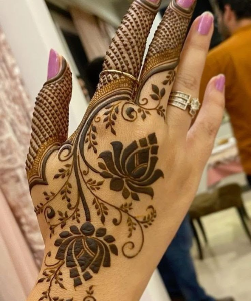 Stunning Lotus Mehndi with Intricate Swirls