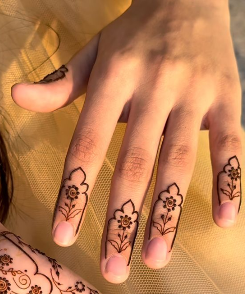 Bold Floral Tips with Arch Borders