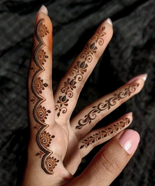 Curved Floral Trails with Bold Swirls