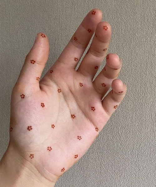 Minimal Dot Flower Mehndi Design