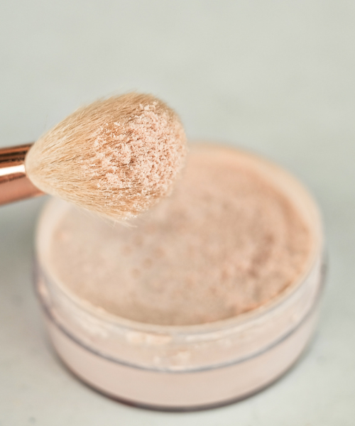 Set with a Translucent Setting Powder