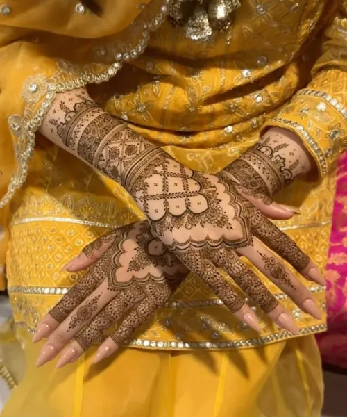 Elegant Dome Motifs with Intricate Grid Patterns