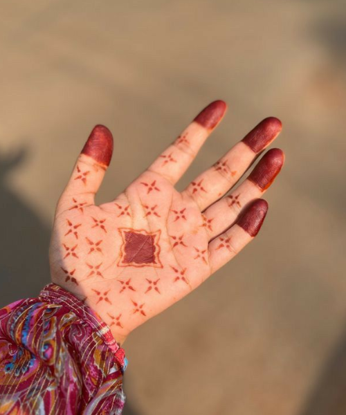 Starburst Simplicity with Bold Center