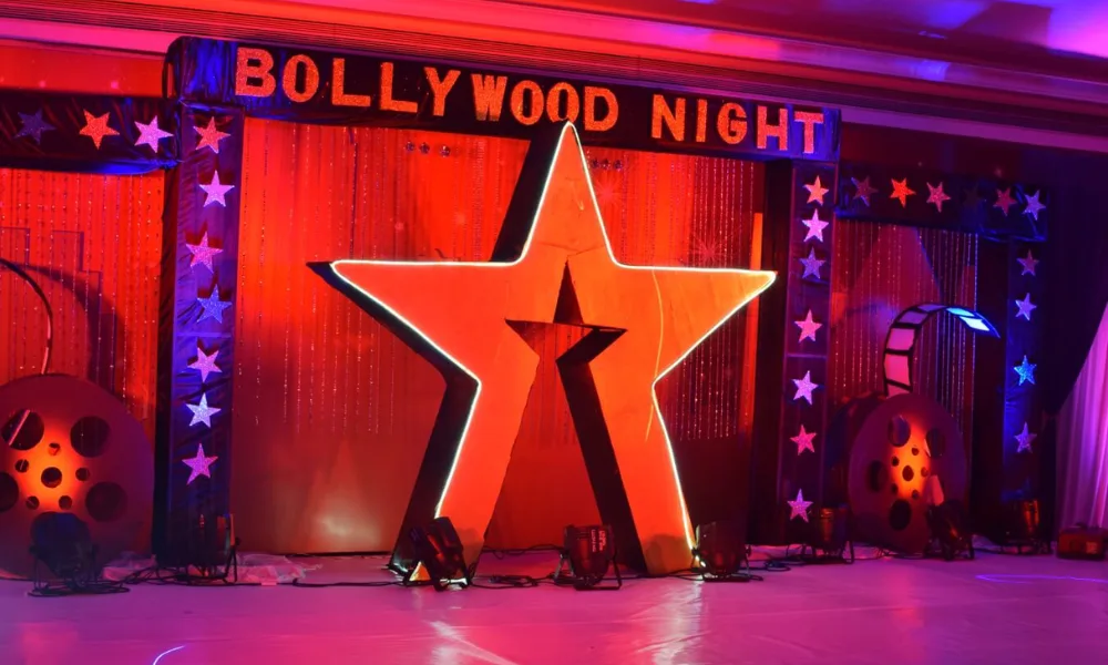 Themed House Parties Cozy yet Chic