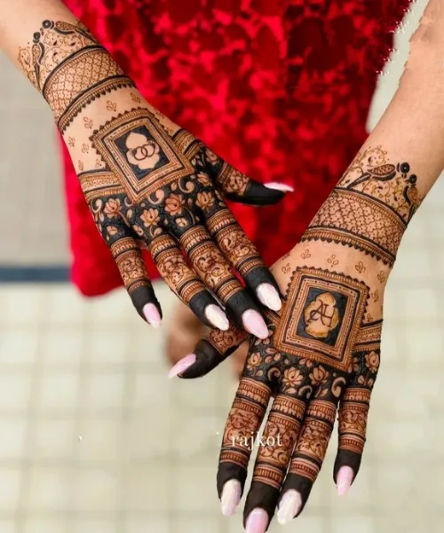 Modern Bridal Design Featuring Initials and Fine Borders