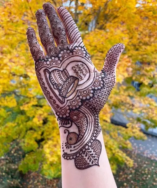 Personalized Mehndi with Heart and Name Detailing